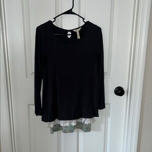 Matilda Jane Black Gray Asymmetrical Long Sleeve Tunic